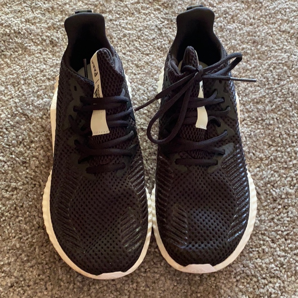Size 9 adidas tennis shoes!